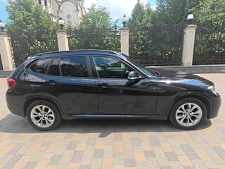 2013 BMW X1 28i I (E84) Рестайлинг, чёрный, 1600000 рублей, вид 4