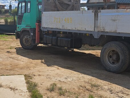 1989 Hino Profia, зелёный, 2500000 рублей, вид 1
