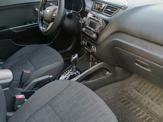 2012 Kia Rio 4-speed III, серый, 720000 рублей, вид 5