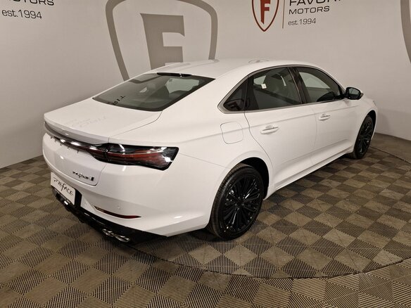 2026 Geely Preface I, белый - вид 2