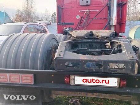 2003 Volvo VNL, красный, 1600000 рублей, вид 2