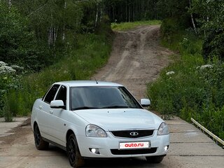 2017 Lada (ВАЗ) Priora I Рестайлинг, белый, 680000 рублей, вид 1