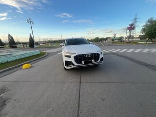 2021 Audi Q8 55 TFSI I (4M), белый, 4935000 рублей, вид 3