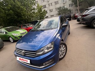 2018 Volkswagen Polo V Рестайлинг, синий, 1270000 рублей, вид 2