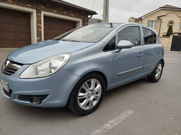 2007 Opel Corsa D, серебристый, 499000 рублей