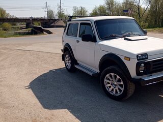 2005 Lada (ВАЗ) 2121 (4x4) I Рестайлинг, белый, 305000 рублей, вид 2