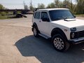 2005 Lada (ВАЗ) 2121 (4x4) I Рестайлинг, белый, 290000 рублей - вид 1