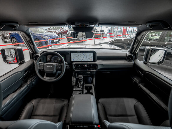 2025 Toyota Land Cruiser Prado 250 Series, белый - вид 18