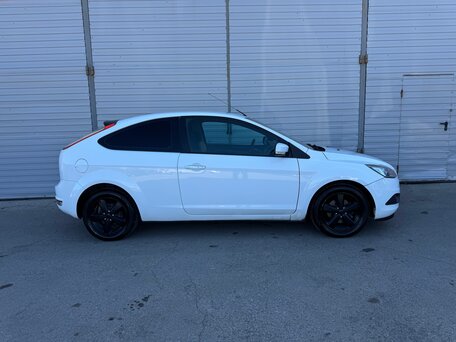 2008 Ford Focus II Рестайлинг, белый, 435000 рублей, вид 5