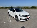 2017 Volkswagen Polo V Рестайлинг, белый, 930000 рублей - вид 2
