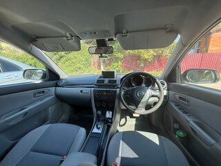 2005 Mazda Axela I, серебристый, 410000 рублей, вид 4