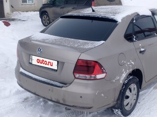 2015 Volkswagen Polo V Рестайлинг, бежевый, 800000 рублей, вид 2