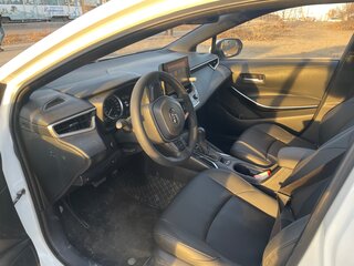 2022 Toyota Levin XII (E210) Рестайлинг, белый, 1750000 рублей, вид 5