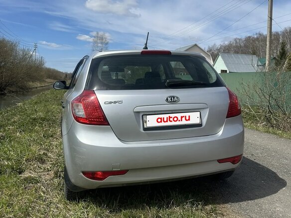 2011 Kia Ceed I Рестайлинг, серебристый, 850000 рублей - вид 5