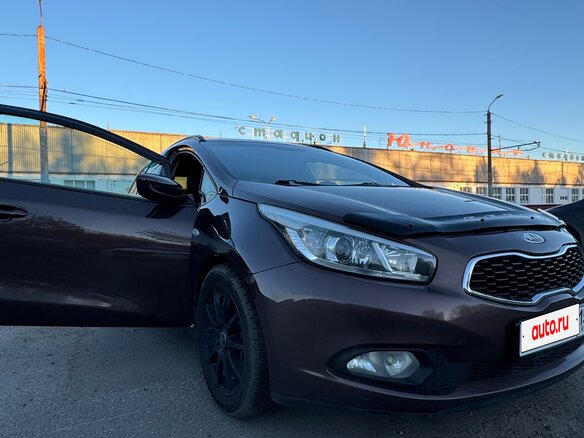 2013 Kia Ceed II, коричневый, 790000 рублей - вид 5