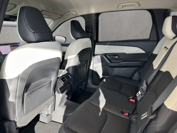2026 Mazda CX-5 III, серебристый, 6080000 рублей - вид 10