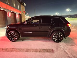 2013 Jeep Grand Cherokee IV (WK2), чёрный, 2400000 рублей, вид 4