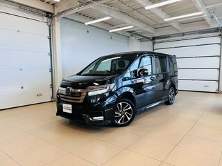 2017 Honda Stepwgn V Рестайлинг, чёрный, 2329000 рублей, вид 1