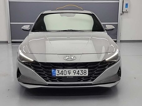 2023 Hyundai Avante VII, серебристый, 1814000 рублей, вид 2