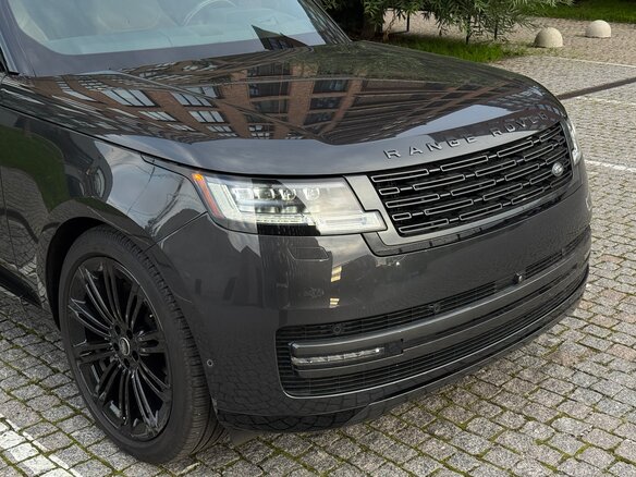 2025 Land Rover Range Rover P400 MHEV V, серый, 18750000 рублей - вид 5