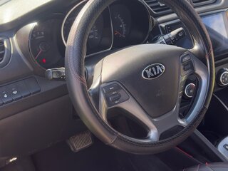 2016 Kia Rio III Рестайлинг, красный, 800000 рублей, вид 5