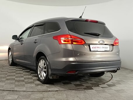 2017 Ford Focus III Рестайлинг, серый, 1120000 рублей, вид 5