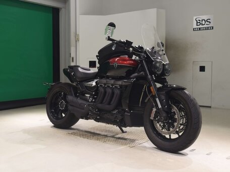 2025 Triumph Rocket III, красный, 2425000 рублей, вид 1