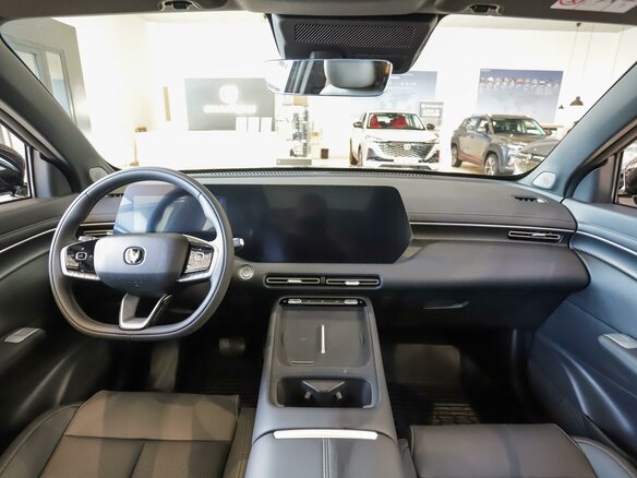 2026 Changan UNI-S I Рестайлинг, чёрный - вид 17