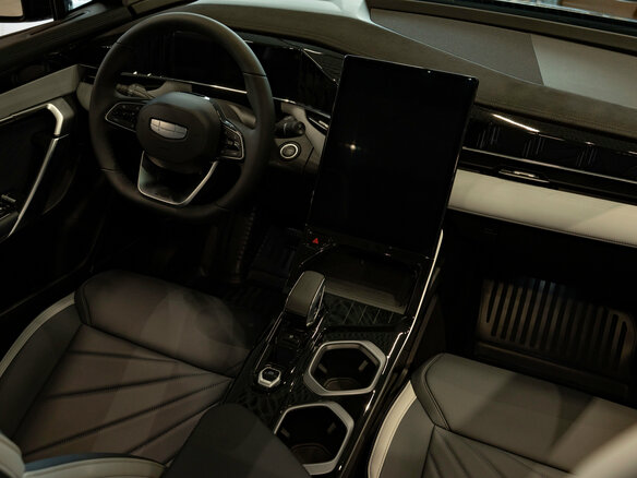 2026 Geely Atlas II, чёрный, 4224990 рублей - вид 19