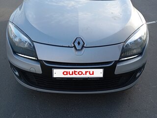 2013 Renault Megane III Рестайлинг, серебристый, 600000 рублей, вид 1