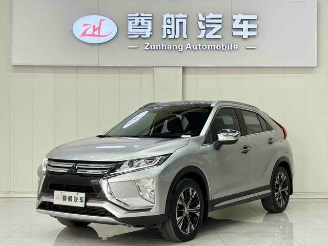 Открыть фотографии: Mitsubishi Eclipse Cross I