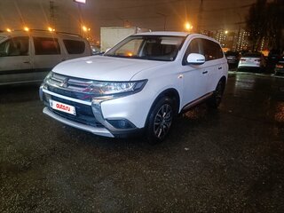 2018 Mitsubishi Outlander III Рестайлинг 2, белый, 1700000 рублей, вид 1