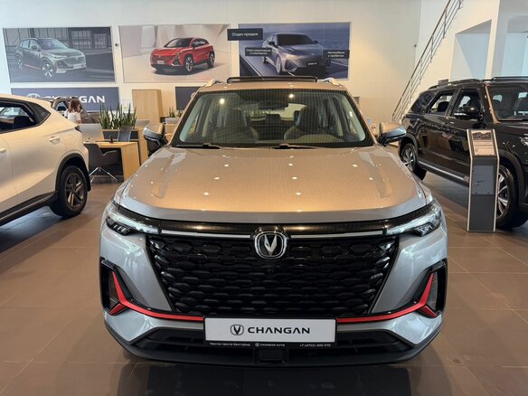 2025 Changan CS35 Plus I Рестайлинг, серебристый - вид 10