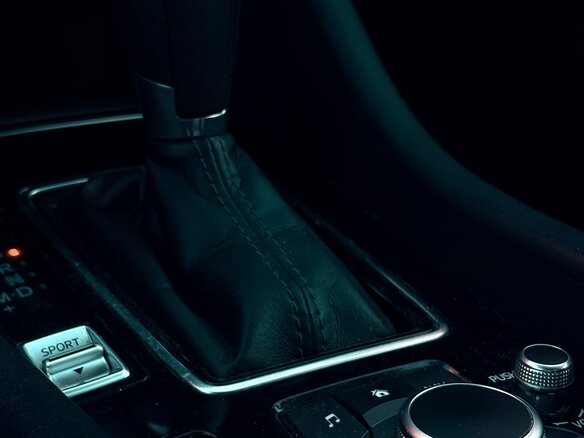 2019 Mazda 6 III (GJ) Рестайлинг 2, красный, 2130000 рублей - вид 13