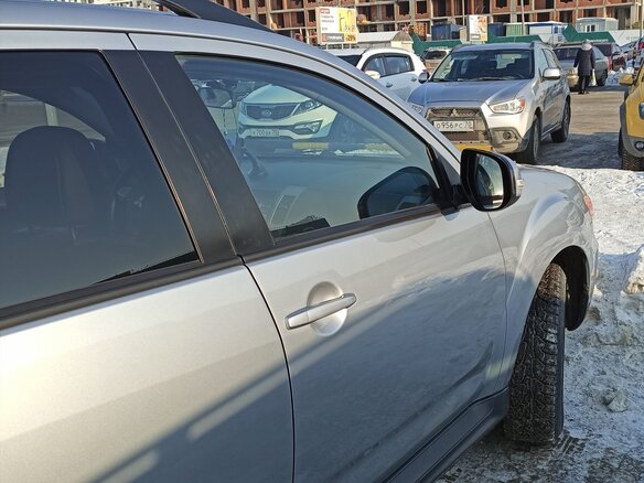 2011 Mitsubishi Outlander II Рестайлинг, серый, 1480000 рублей - вид 1