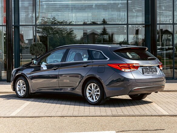 2017 Hyundai i40 I Рестайлинг, серый - вид 3