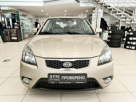 2011 Kia Rio II Рестайлинг, бежевый, 430000 рублей, вид 2