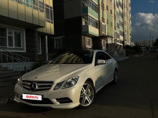 2009 Mercedes-Benz E-Класс 350 IV (W212, S212, C207), белый, 2050000 рублей, вид 1