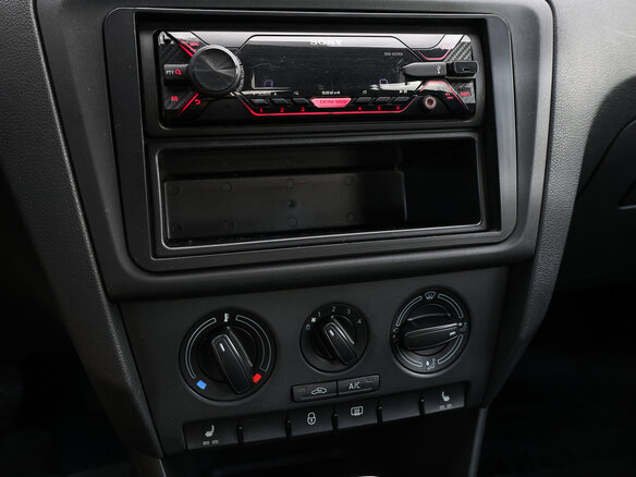 2014 Skoda Rapid I, белый, 898000 рублей - вид 16