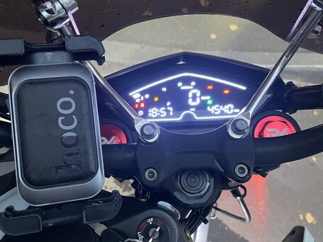 2025 Regulmoto Duke, серебристый, 185000 рублей, вид 4