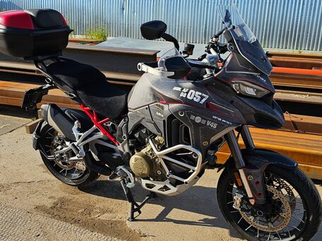 2021 Ducati Multistrada V4, красный, 2100000 рублей, вид 1