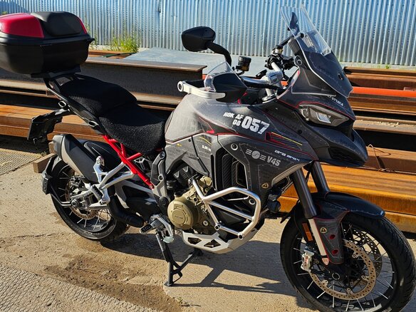 2021 Ducati Multistrada V4, красный, 2100000 рублей