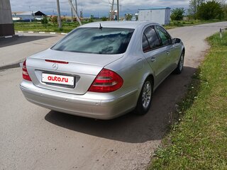 2002 Mercedes-Benz E-Класс 240 III (W211, S211), серебристый, 870000 рублей, вид 4