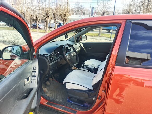 2011 SsangYong Actyon II, красный, 600000 рублей - вид 5