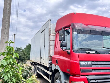 2005 DAF CF 85, красный, 3100000 рублей, вид 2