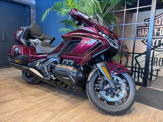 2025 Honda GL 1800 Gold Wing, пурпурный, 4600000 рублей, вид 2