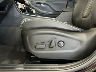 2025 Solaris HC, серебристый, 3710000 рублей, вид 5