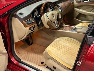 2011 Mercedes-Benz CLS 350 II (C218), красный, 1650000 рублей, вид 3