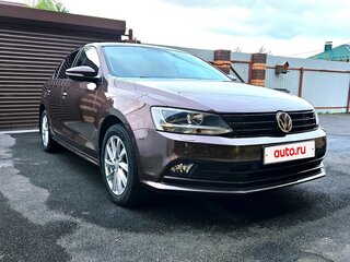2015 Volkswagen Jetta VI Рестайлинг, коричневый, 1350000 рублей, вид 3