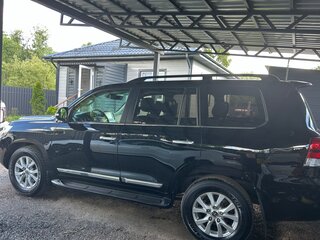 2016 Toyota Land Cruiser 200 Series Рестайлинг 2, чёрный, 4900000 рублей, вид 4
